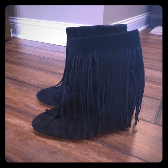 Koolaburra Zarin Fringe Wedge Boots - Picture 1 of 4